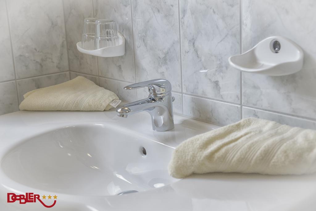 וויסנבאך אם לך Ferienhotel Dobler חדר תמונה